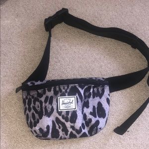 Herschel Supply Fanny Pack / Belt Bag